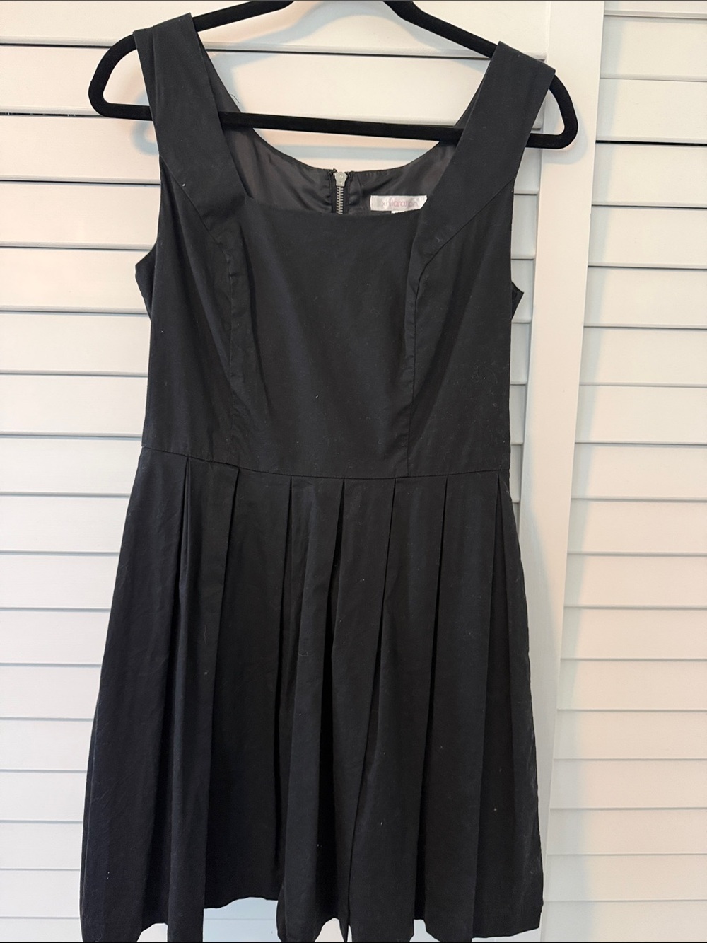 Xhilaration Classic Black Sleeveless Pleated Dress